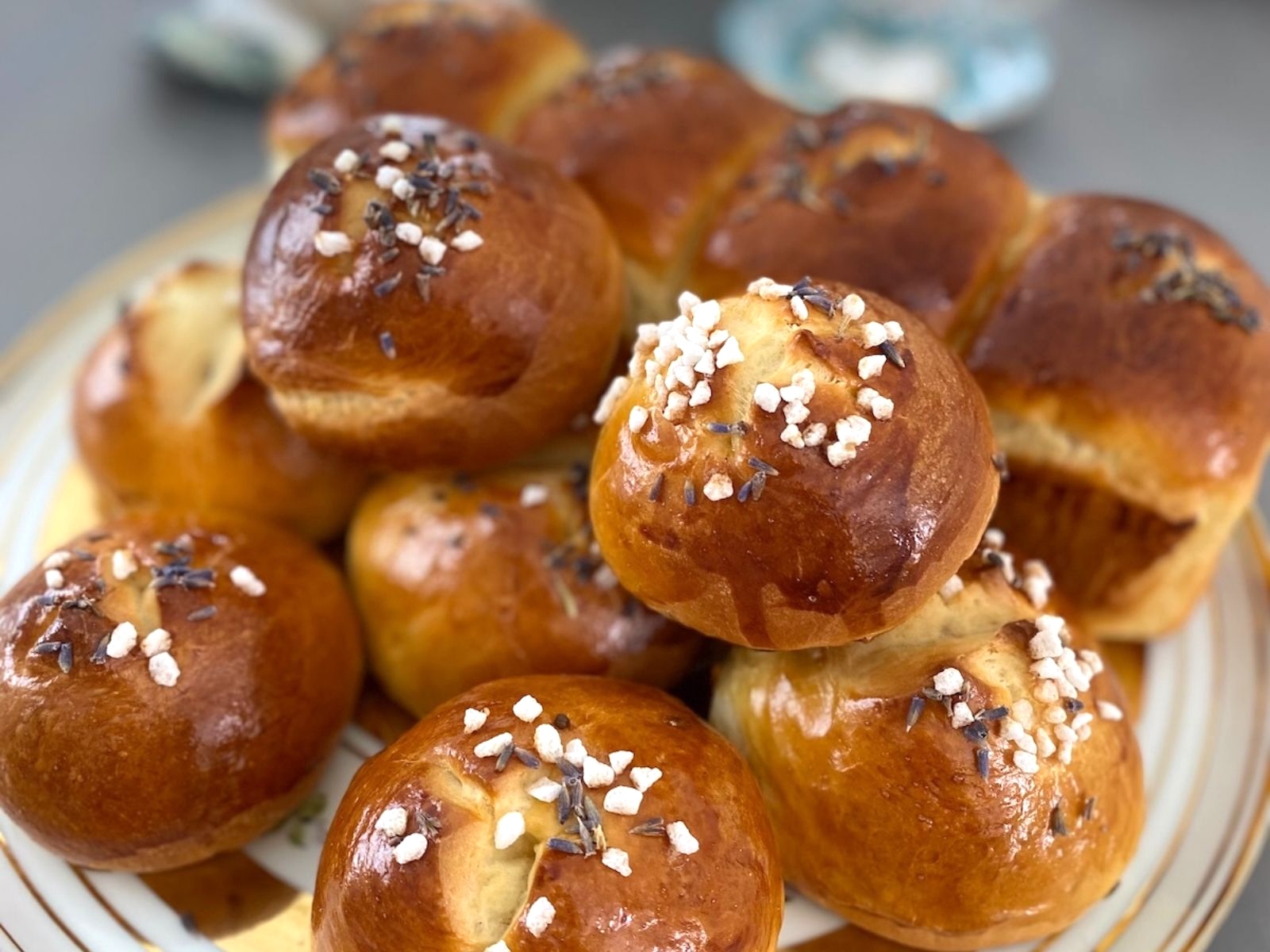brioches maison petit dejeuner en provence verte