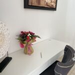 bureau dans la chambre jardin d une maison d hotes a tourves dans le var