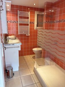 Chambre Dolce Vita salle de bain de la chambre terrasse d une maison d hotes a tourves