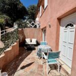 terrasse exterieure d une chambre d hotes a tourves dans le var